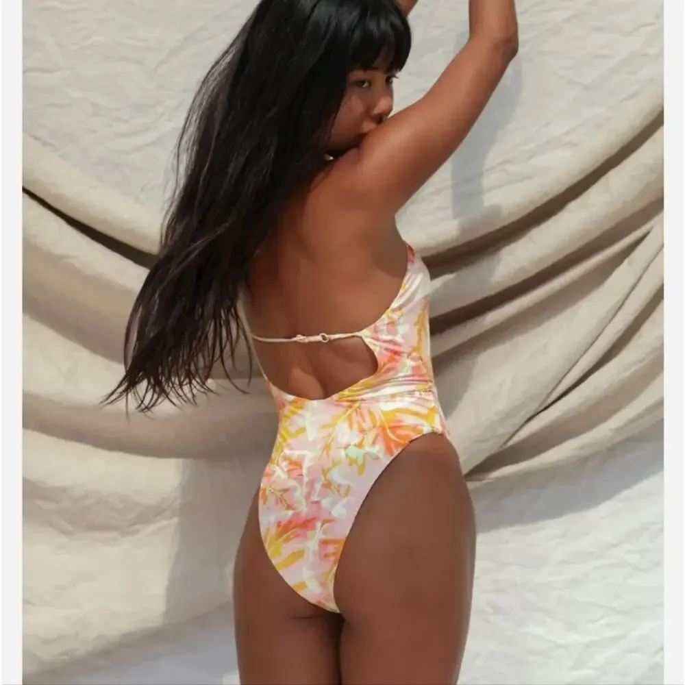 Stone Fox Swim NWT Hot Tropix Floral Riva One-Piece Swimsuit XS